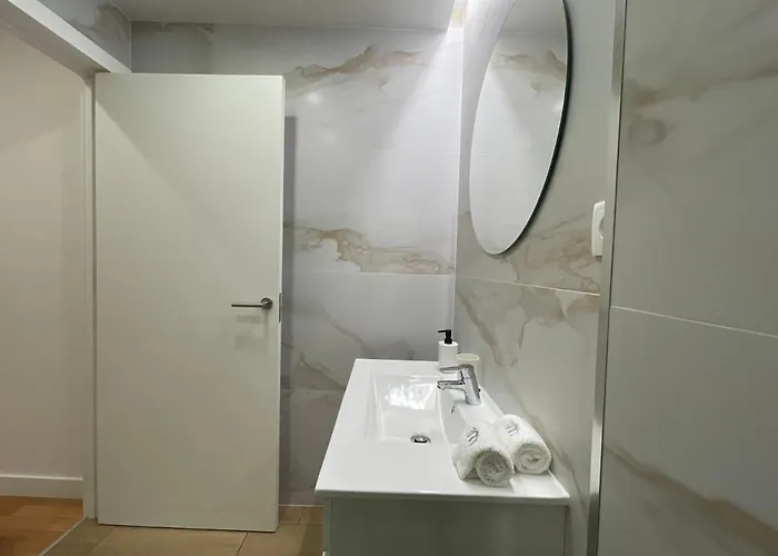 Center • Collection By Perpetual Relax Apartament